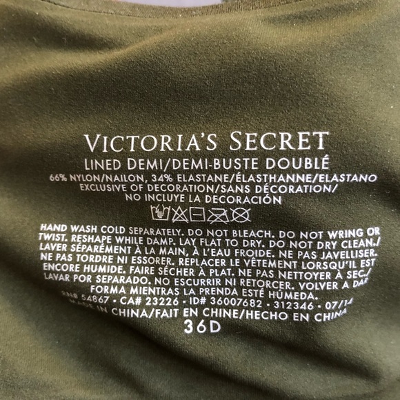 Victoria’s Secret Lined Demi - Picture 4 of 5